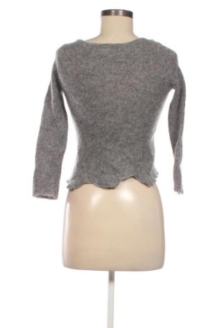 Damen Shirt Guess, Größe XS, Farbe Grau, Preis 23,79 €