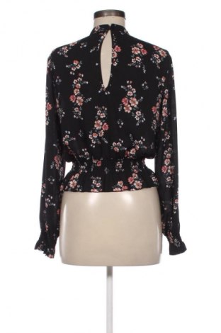 Dámská halenka H&M, Velikost M, Barva Vícebarevné, Cena  247,00 Kč