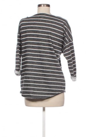 Дамска блуза H&M Divided, Размер M, Цвят Многоцветен, Цена 19,00 лв.