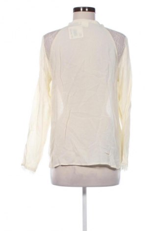 Damen Shirt In Wear, Größe M, Farbe Ecru, Preis 25,00 €
