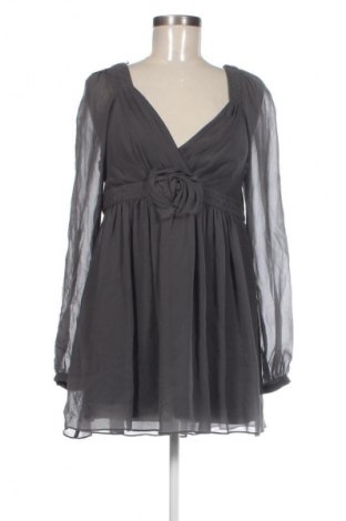 Γυναικεία μπλούζα Madeleine, Μέγεθος M, Χρώμα Γκρί, Τιμή 18,99 €