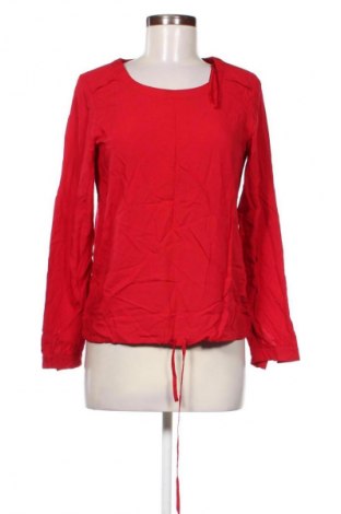 Damen Shirt Madeleine, Größe M, Farbe Rot, Preis € 25,00
