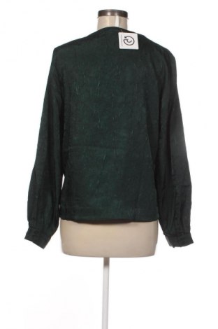 Дамска блуза Object, Размер M, Цвят Многоцветен, Цена 77,99 лв.