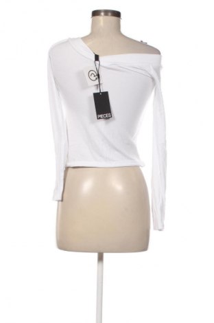 Γυναικεία μπλούζα Pieces, Μέγεθος M, Χρώμα Λευκό, Τιμή 28,99 €