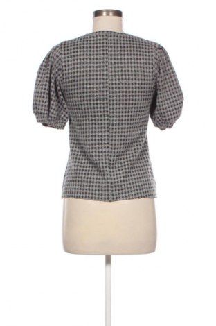 Damen Shirt Pull&Bear, Größe S, Farbe Mehrfarbig, Preis € 9,79