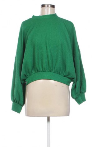 Damen Shirt Pull&Bear, Größe S, Farbe Grün, Preis 9,72 €