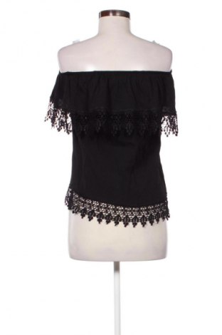 Γυναικεία μπλούζα Red Queen, Μέγεθος M, Χρώμα Μαύρο, Τιμή 9,72 €