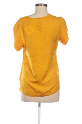 Damen Shirt Saint Tropez, Größe M, Farbe Gelb, Preis € 13,80