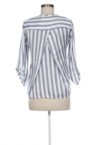 Dámská halenka Stradivarius, Velikost S, Barva Vícebarevné, Cena  241,00 Kč