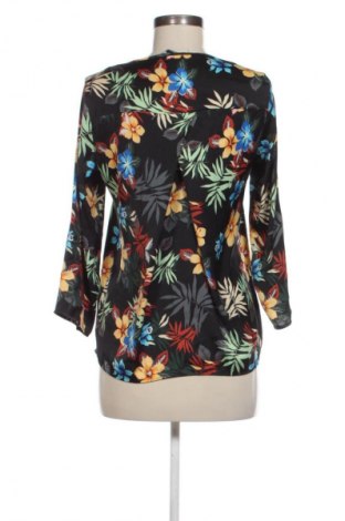 Дамска блуза Stradivarius, Размер S, Цвят Многоцветен, Цена 19,14 лв.