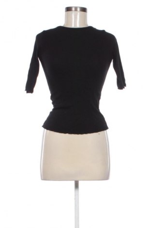 Дамска блуза Stradivarius, Размер S, Цвят Черен, Цена 19,00 лв.