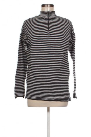 Дамска блуза Unbranded, Размер M, Цвят Сив, Цена 13,99 лв.