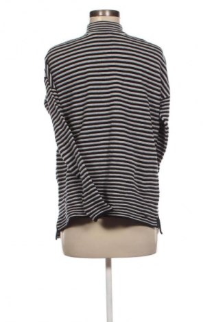 Дамска блуза Unbranded, Размер M, Цвят Сив, Цена 13,99 лв.