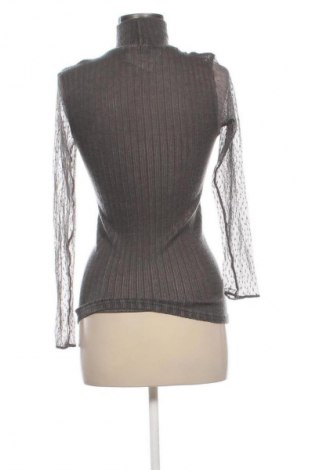 Bluză de femei Unbranded, Mărime M, Culoare Gri, Preț 51,45 Lei