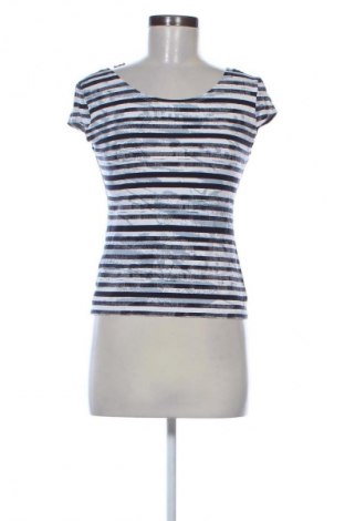 Дамска блуза Unbranded, Размер M, Цвят Многоцветен, Цена 19,00 лв.