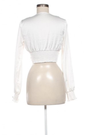 Дамска блуза Unbranded, Размер M, Цвят Бял, Цена 19,00 лв.