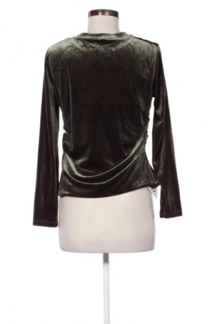 Дамска блуза Unbranded, Размер M, Цвят Зелен, Цена 19,00 лв.