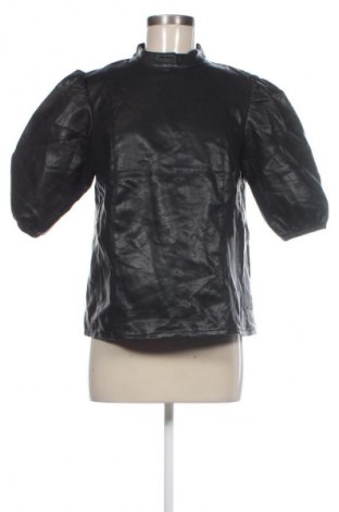 Дамска блуза VILA, Размер M, Цвят Бял, Цена 24,99 лв.