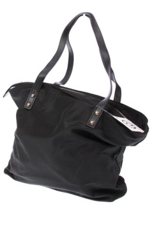 Дамска чанта Guess, Цвят Черен, Цена 117,99 лв.