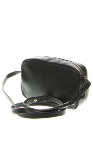 Дамска чанта Hugo Boss, Цвят Черен, Цена 157,99 лв.