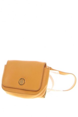 Дамска чанта Tommy Hilfiger, Цвят Жълт, Цена 115,90 лв.