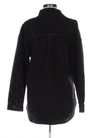 Дамска риза Stradivarius, Размер S, Цвят Черен, Цена 12,99 лв.