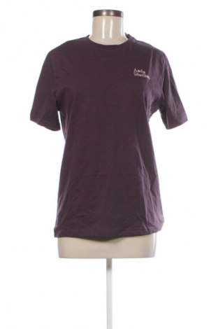 Γυναικείο t-shirt Aada Studios, Μέγεθος S, Χρώμα Βιολετί, Τιμή 11,99 €