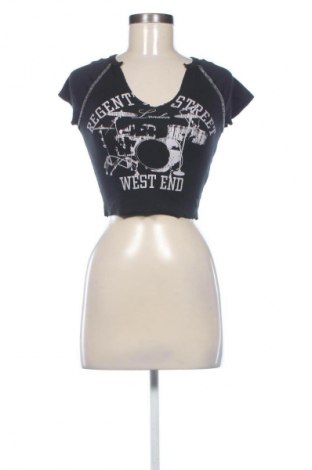 Дамска тениска Bershka, Размер S, Цвят Черен, Цена 27,84 лв.