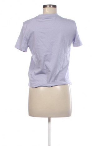 Дамска тениска Calvin Klein Jeans, Размер XS, Цвят Лилав, Цена 68,99 лв.