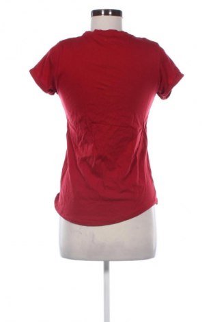 Γυναικείο t-shirt Fb Sister, Μέγεθος M, Χρώμα Κόκκινο, Τιμή 9,00 €