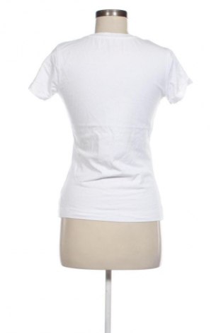 Дамска тениска Guess, Размер S, Цвят Многоцветен, Цена 31,92 лв.