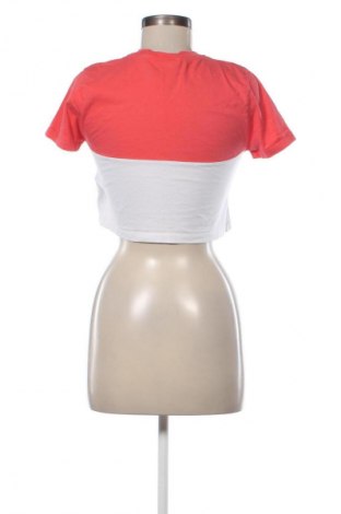 Дамска тениска Nike, Размер XS, Цвят Многоцветен, Цена 27,00 лв.