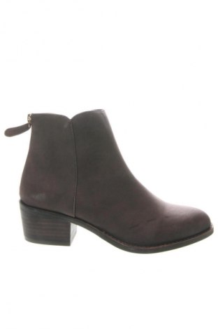 Dámské boty  About You, Velikost 37, Barva Hnědá, Cena  1 149,00 Kč