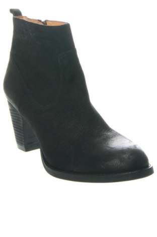 Damskie botki Buffalo, Rozmiar 42, Kolor Czarny, Cena 467,36 zł