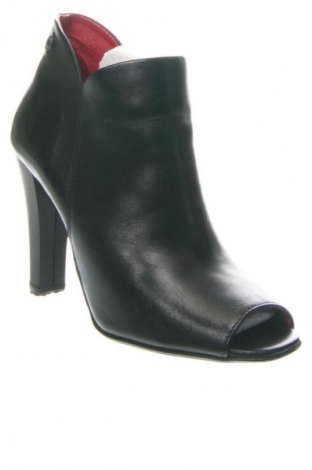 Dámské boty  Carinii, Velikost 38, Barva Černá, Cena  2 734,00 Kč