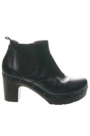 Γυναικεία μποτάκια Clarks, Μέγεθος 41, Χρώμα Μαύρο, Τιμή 110,40 €