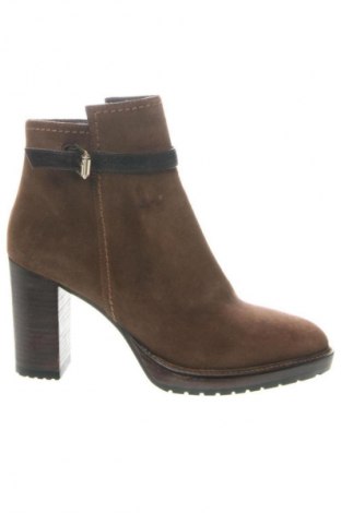 Дамски боти Elvio Zanon, Размер 40, Цвят Кафяв, Цена 203,30 лв.