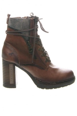 Дамски боти Mustang, Размер 38, Цвят Кафяв, Цена 114,00 лв.