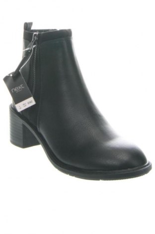 Дамски боти Next, Размер 35, Цвят Черен, Цена 117,99 лв.