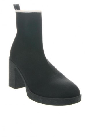 Дамски боти ONLY, Размер 40, Цвят Черен, Цена 63,08 лв.
