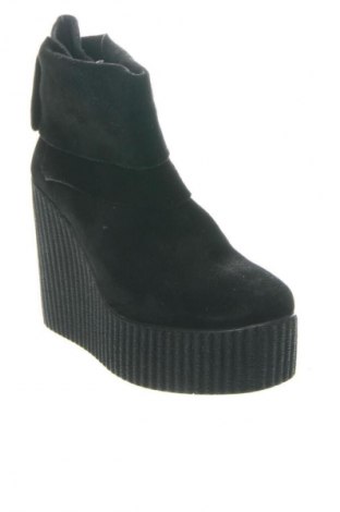 Damen Stiefeletten Stella, Größe 38, Farbe Schwarz, Preis 71,61 €