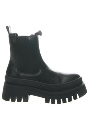 Dámské boty  Tamaris, Velikost 38, Barva Černá, Cena  2 649,00 Kč