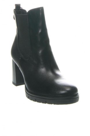 Dámské boty  Tamaris, Velikost 37, Barva Černá, Cena  2 129,00 Kč