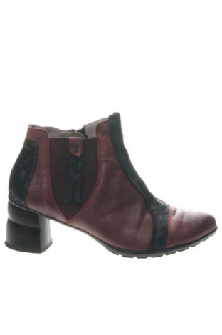 Дамски боти Unbranded, Размер 41, Цвят Многоцветен, Цена 101,66 лв.