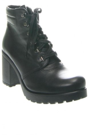 Дамски боти Unbranded, Размер 38, Цвят Черен, Цена 147,25 лв.