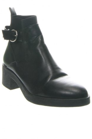 Botine de damă Zara, Mărime 41, Culoare Negru, Preț 200,00 Lei