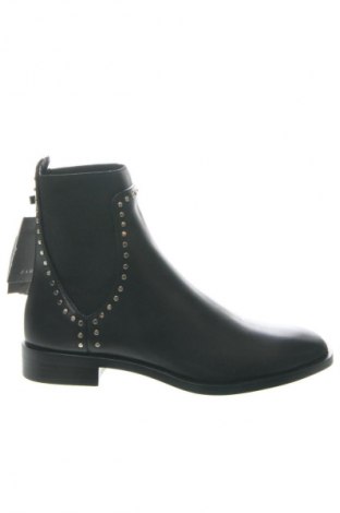 Damskie botki Zara, Rozmiar 38, Kolor Czarny, Cena 214,02 zł