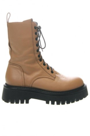 Дамски ботуши Gino Rossi, Размер 40, Цвят Бежов, Цена 202,92 лв.