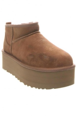 Dámske topánky  UGG Australia, Veľkosť 38, Farba Hnedá, Cena  204,95 €