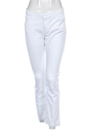 Дамски дънки Armani Jeans, Размер L, Цвят Бял, Цена 137,00 лв.